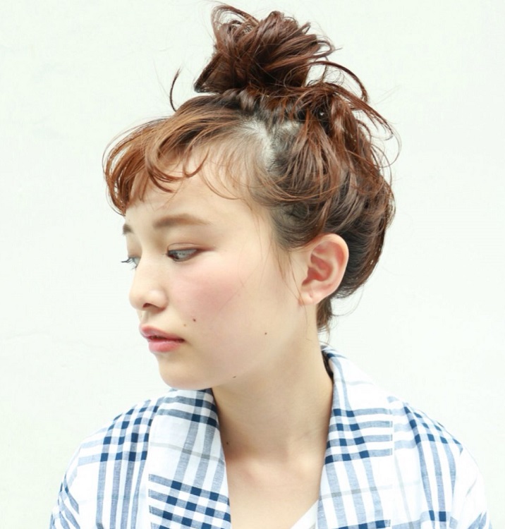 冬のお団子ヘアは天使って噂 マフラー との合わせ技から目が離せない Hair