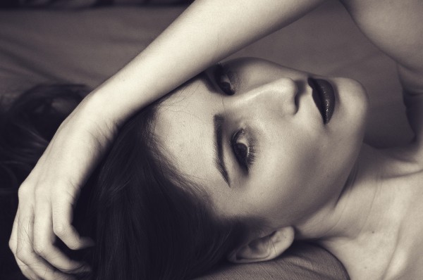 woman-1585593_1920