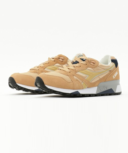 出典:DIADORA
