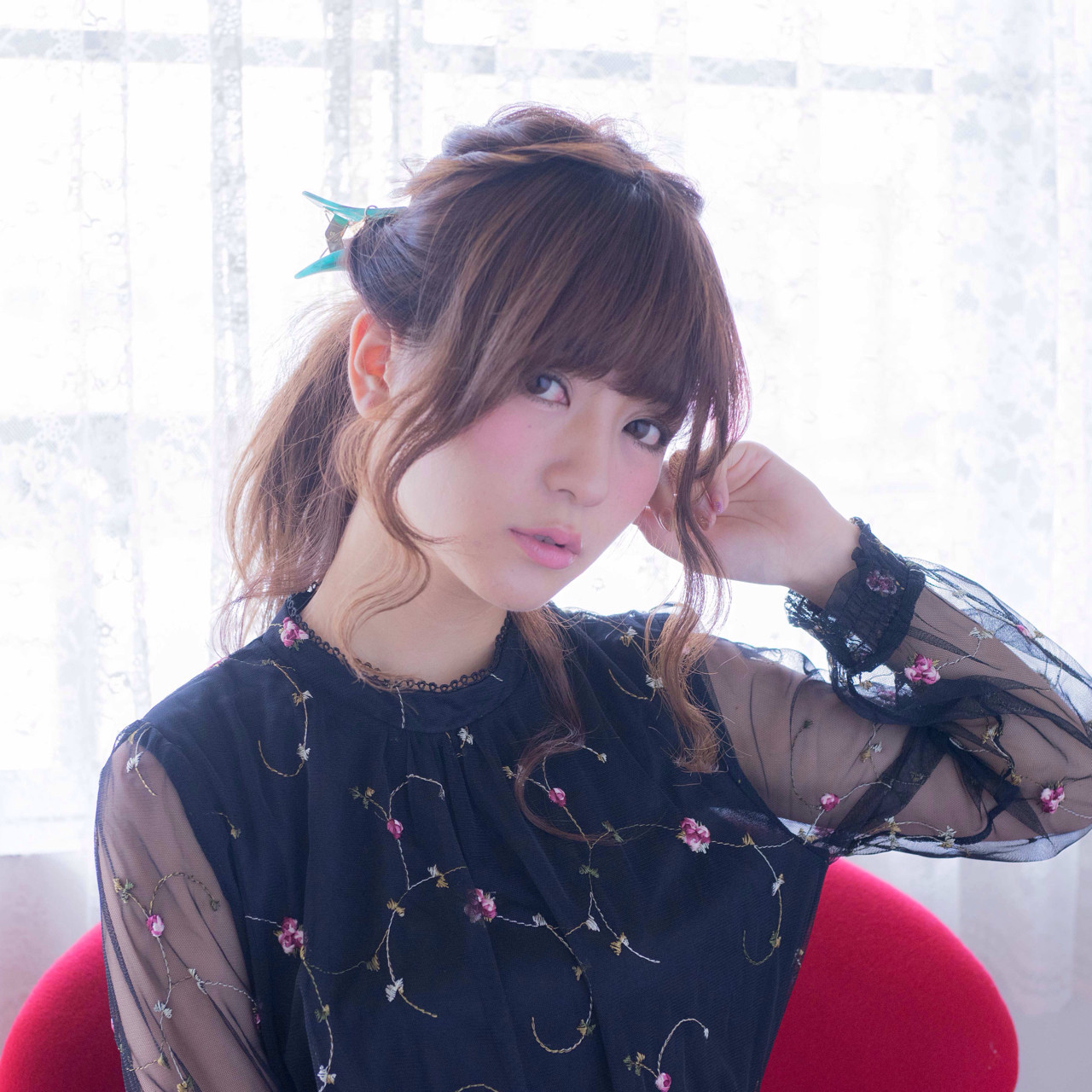 村松彩