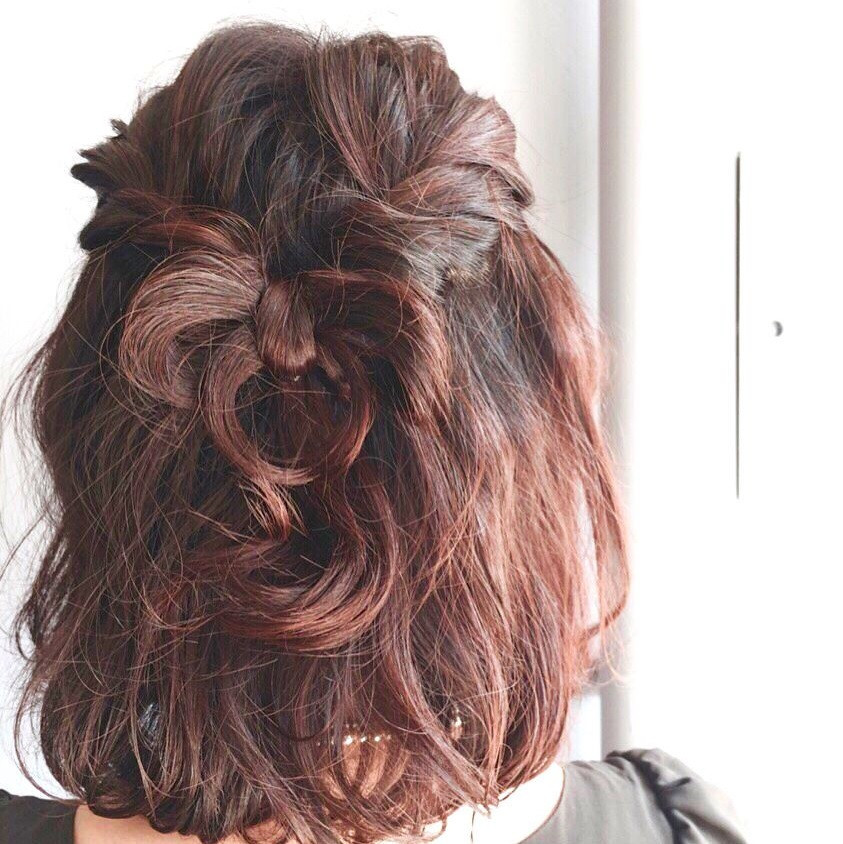 大人の女子会をシックに決める 簡単ヘアアレンジ１０選 Hair