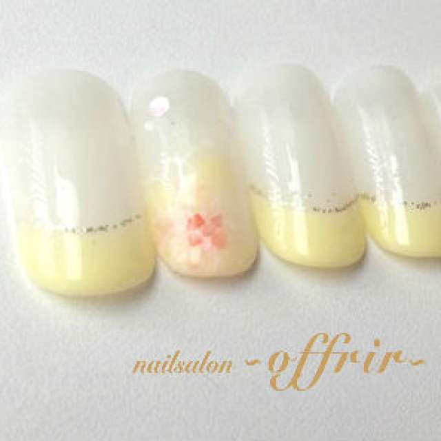 nailsalon~offrir~