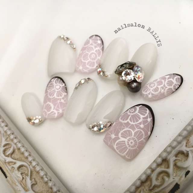 出典:nailsalonballys
