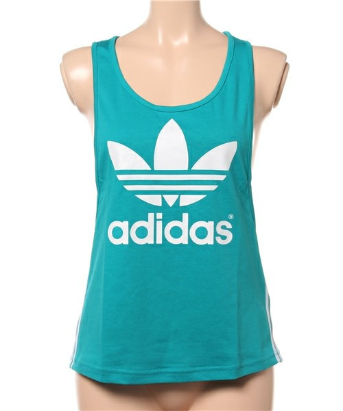 出炭:adidas