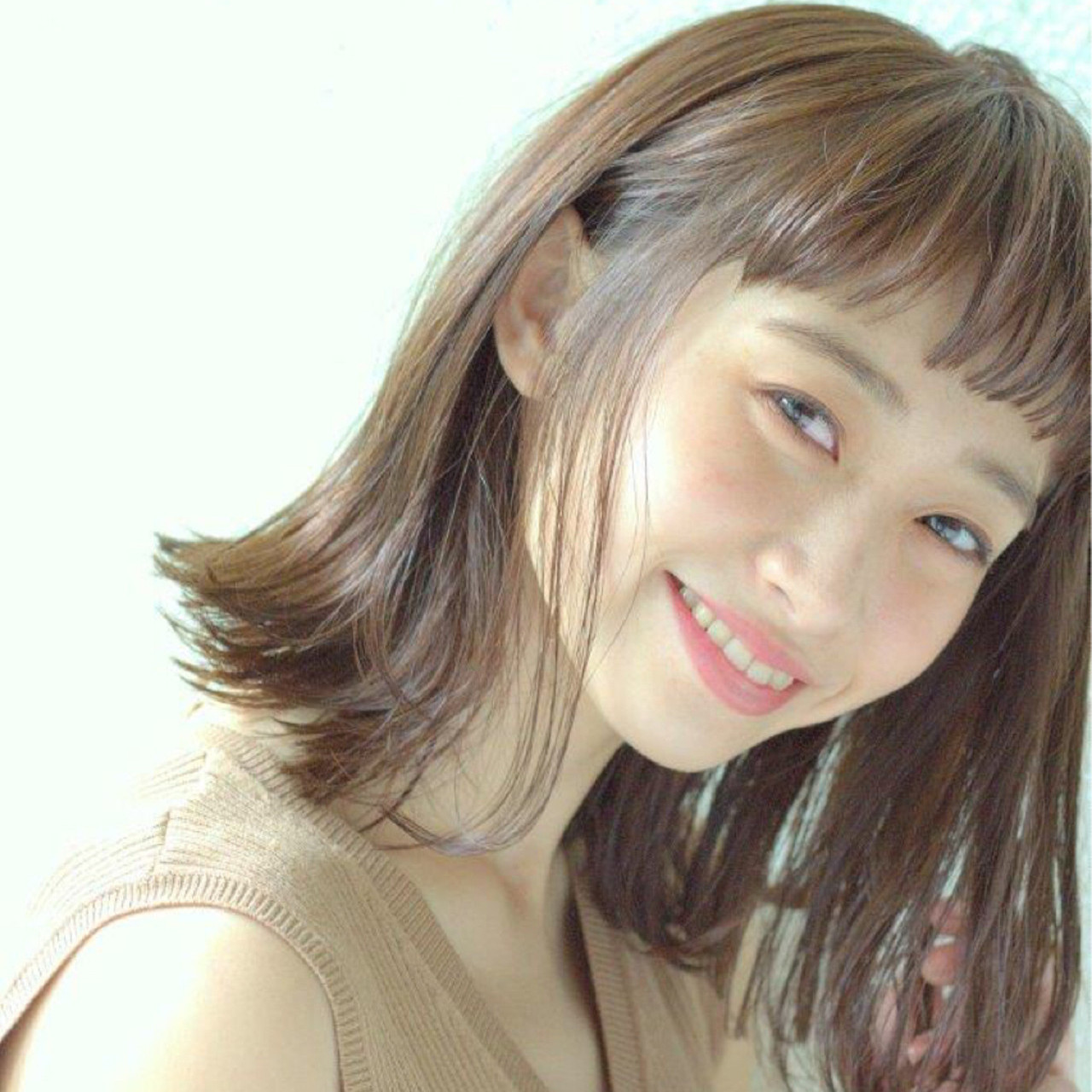 ゆる いカールでこなれヘアに ミディアム向けのゆる巻きスタイル集 Hair