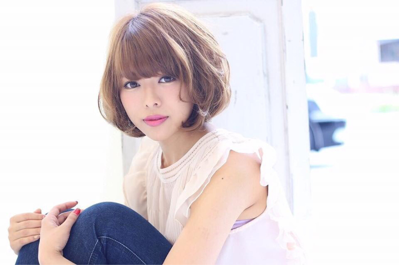 YURINA.