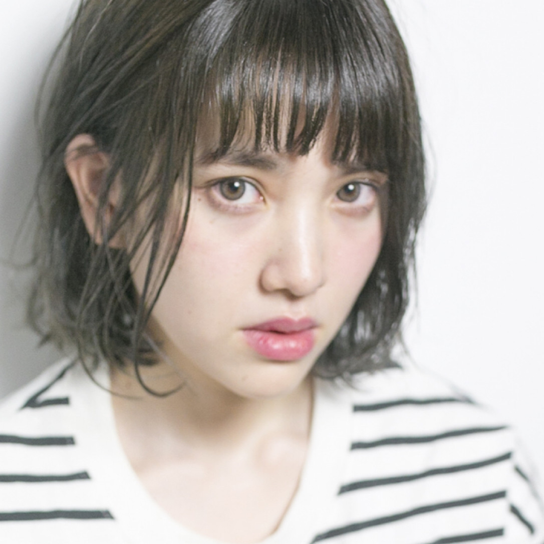 暗めアッシュグレー系カラーは日本人に似合う外国人風カラー 長さ別カタログ Hair