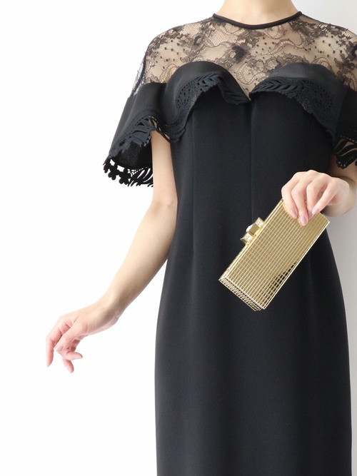 出典:THEDRESS
