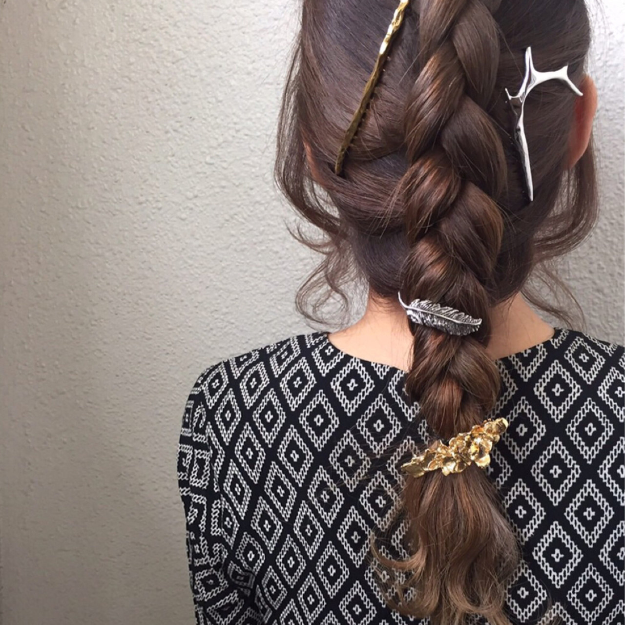 簡単でオシャレにかわいくなれる 編みこみヘアアレンジカタログ Hair 簡単でオシャレにかわいくなれる 編みこみヘアアレンジカタログ Hair