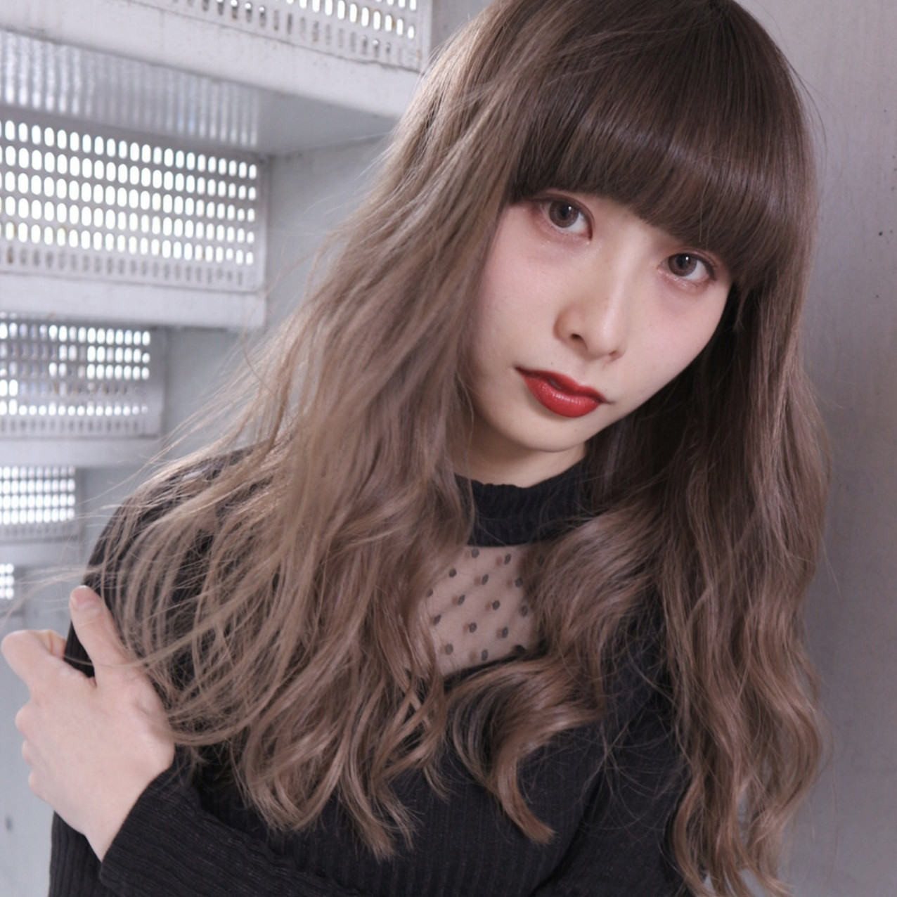 ヌーディーベージュで最旬スタイルに 全レングスokな透明感カラー Hair