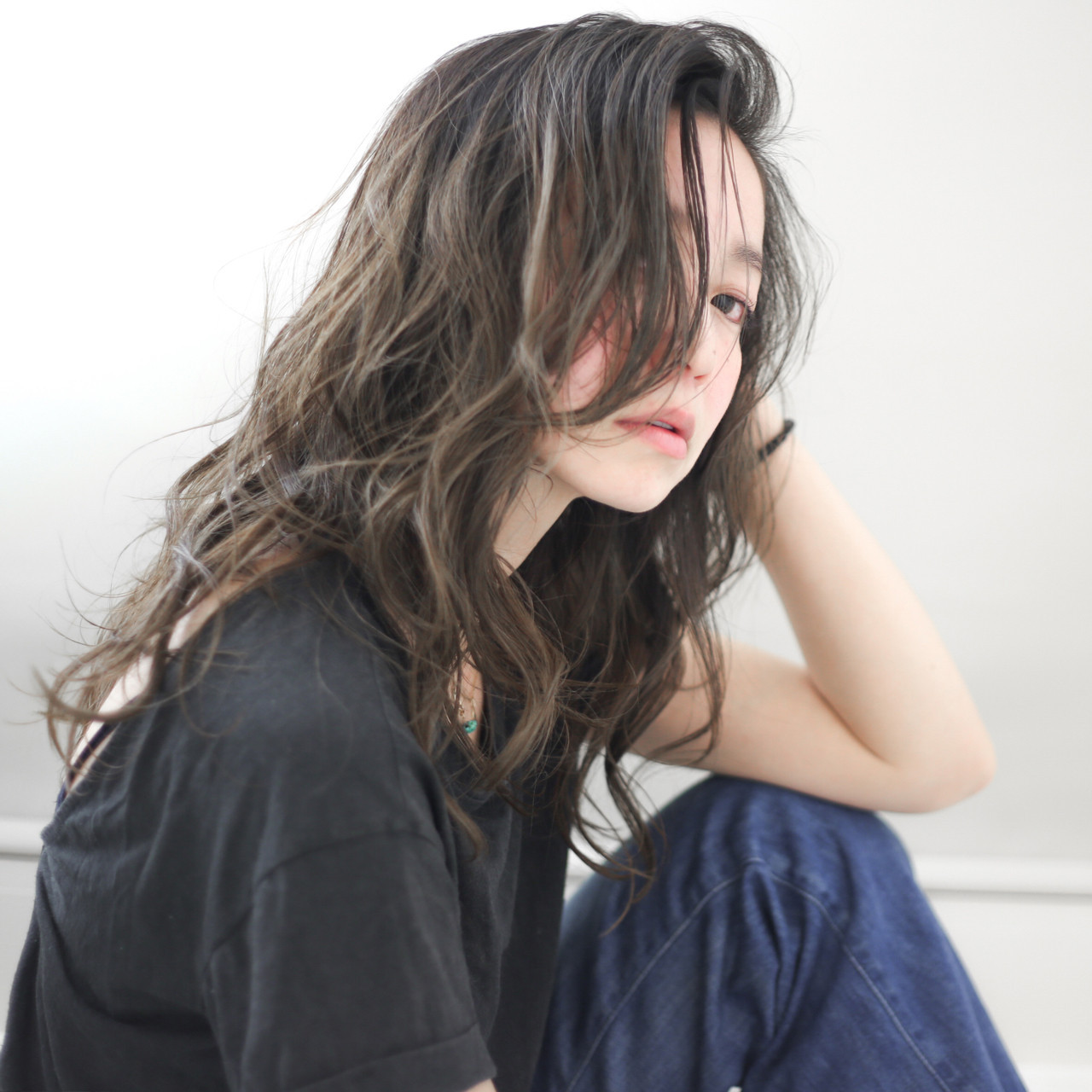 ナチュラルな暗めバレイヤージュカラー 伊藤 裕仁 【 Liv 】