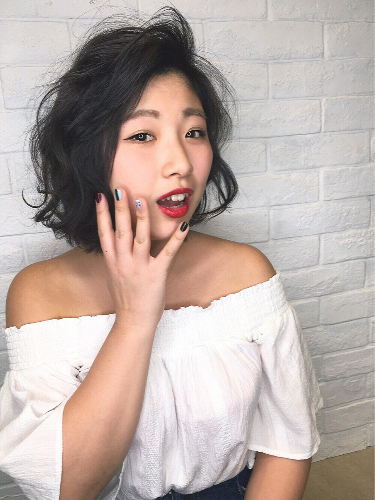 黒髪ボブでセクシーに♡外国人風ゆるふわパーマ 筒井 隆由