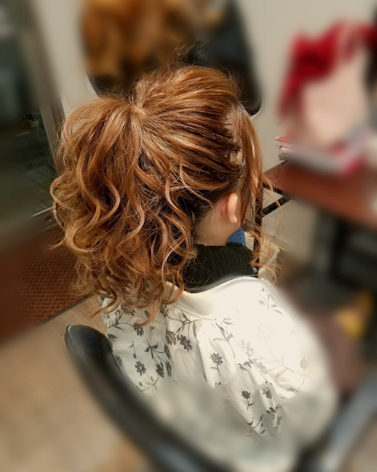 高い位置のポニーテールは元気な印象 mai | HAIR SALON STELLA