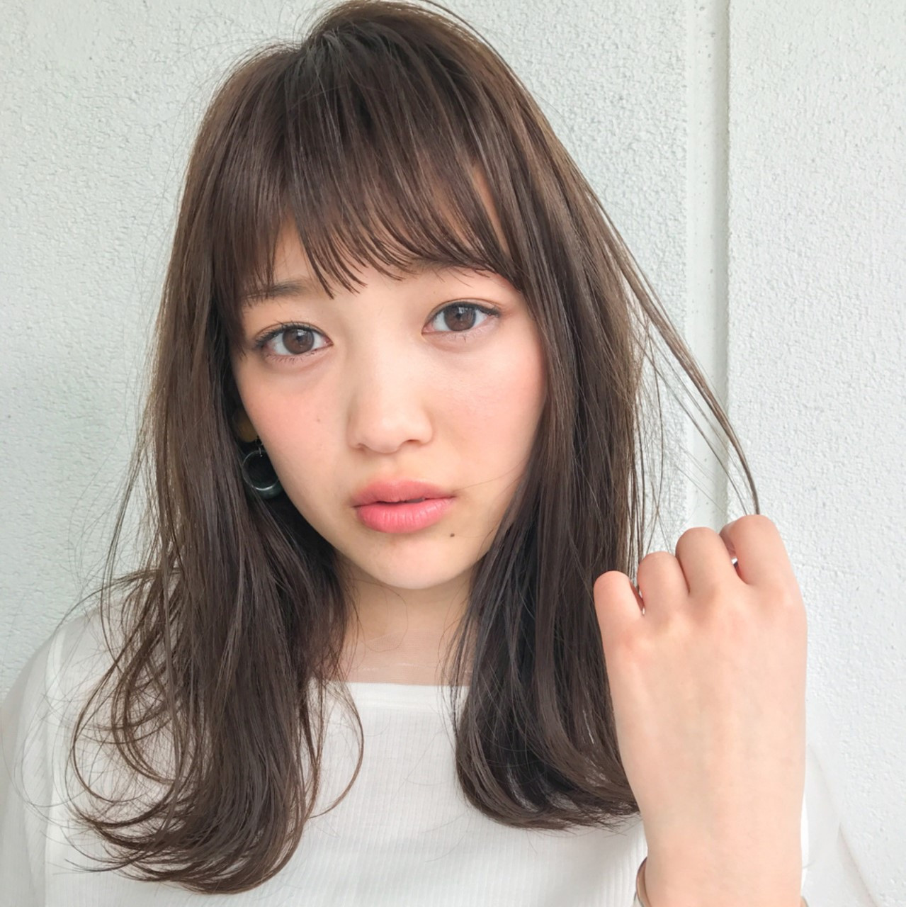 イメージ激変 前髪に迷ったら旬な バングにしてみない Hair