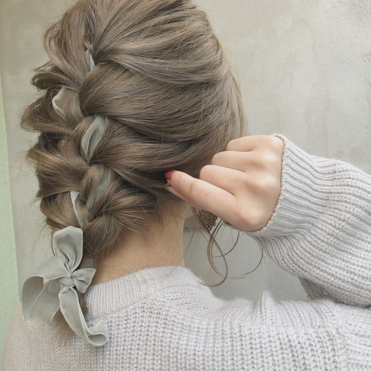ドキッ を仕掛けるヘアアレンジで彼も惚れ直す4つのポイント Hair
