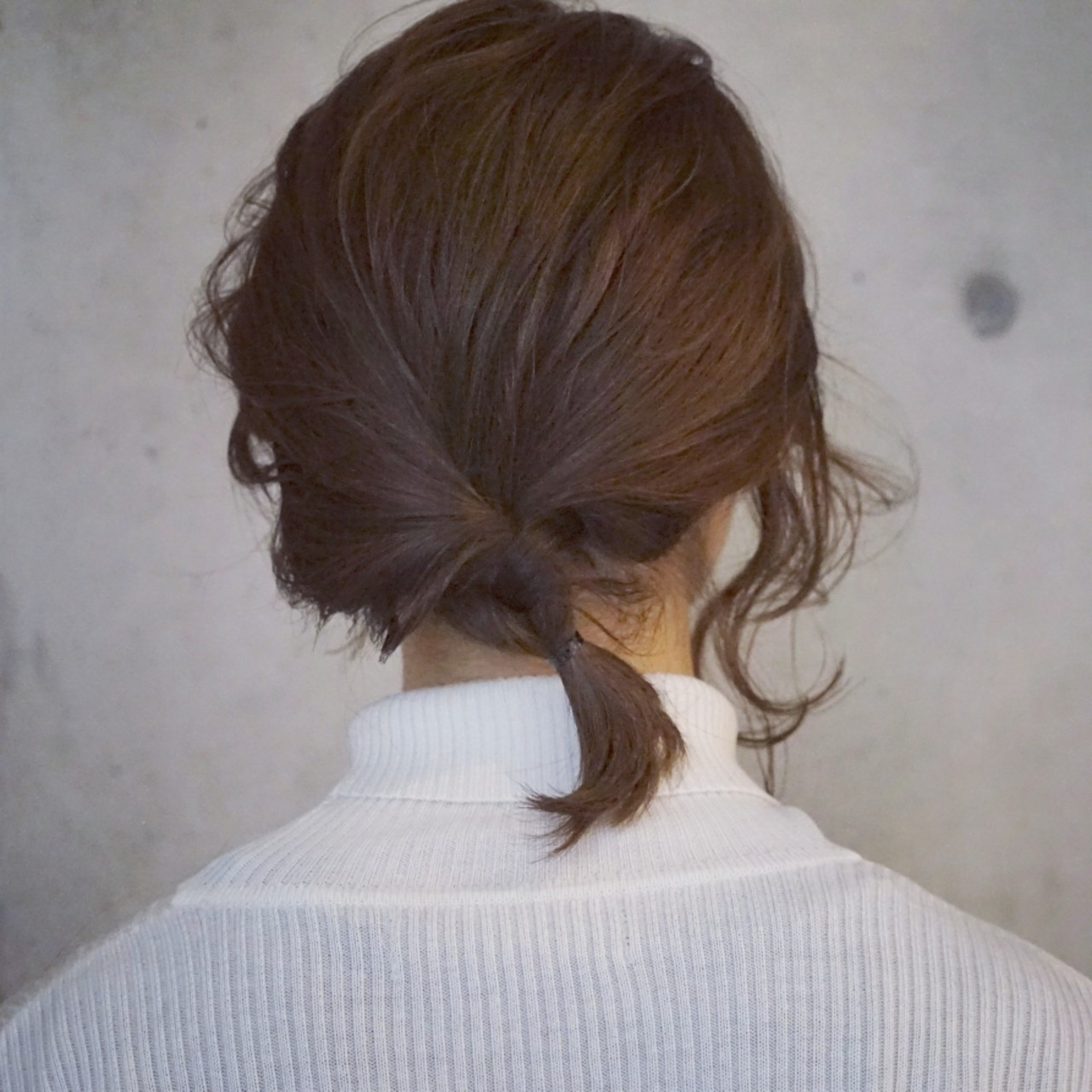 ねじって結ぶだけのボブヘアの簡単アレンジ タカハシ アヤミ | ROVER