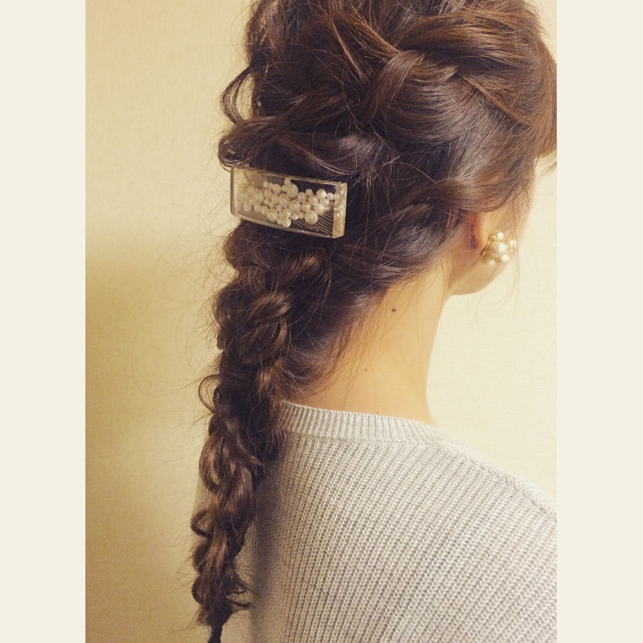 ロングヘアはバレッタで大人かわいいをプラス 冨永 真太郎