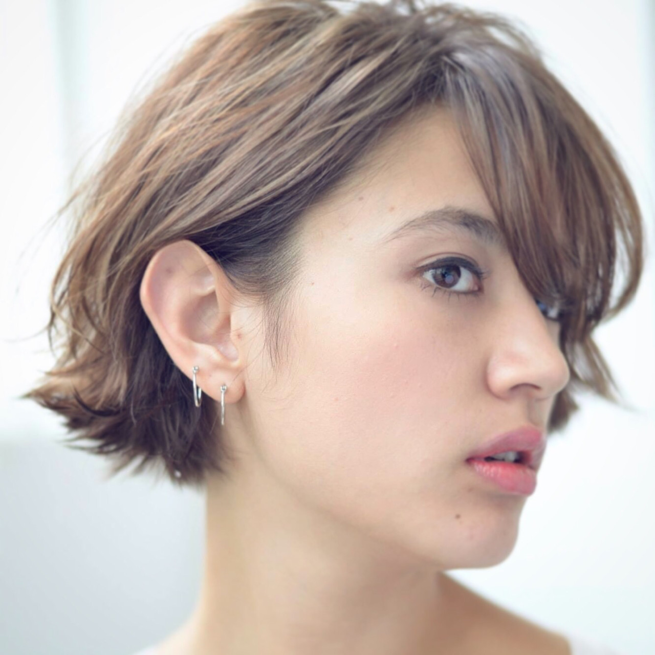 大人の女性の色気たっぷり♡ショートボブ 郡司 泰之 / butterfly青山 | butterfly