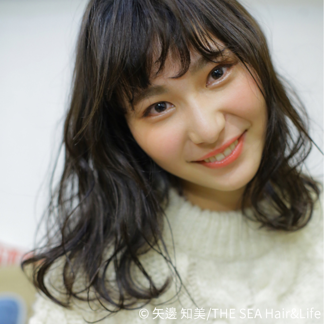 ショートバングで抜け感をプラスしたミディ 矢邊 知美/THE SEA Hair&Life
