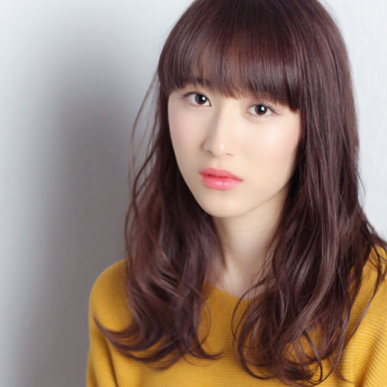 女っぽさあふれる重軽ニュアンスロング 景山 公平