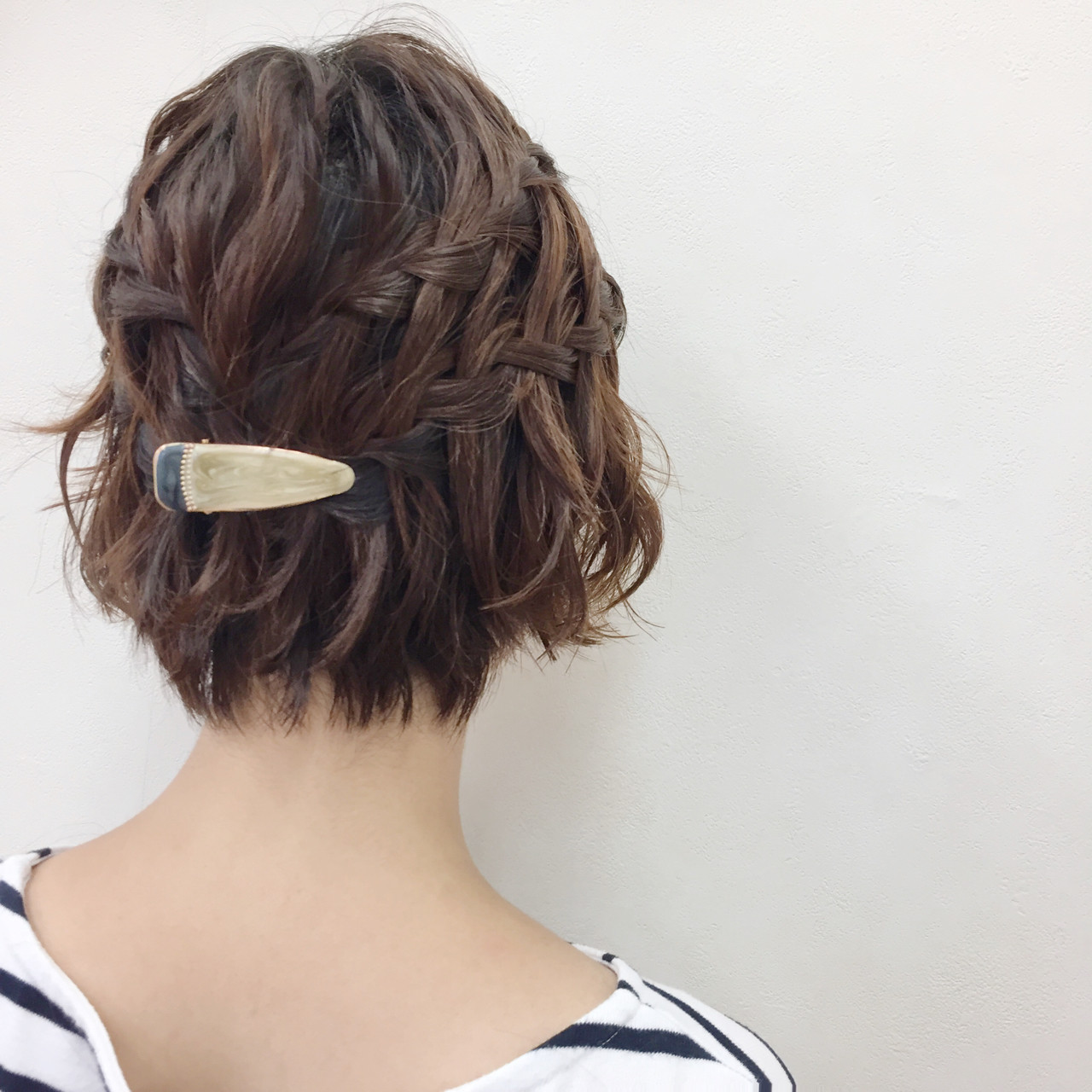 ハーフアップには結び目にバレッタをオン♡ 後藤菜々 | 電髪倶楽部street