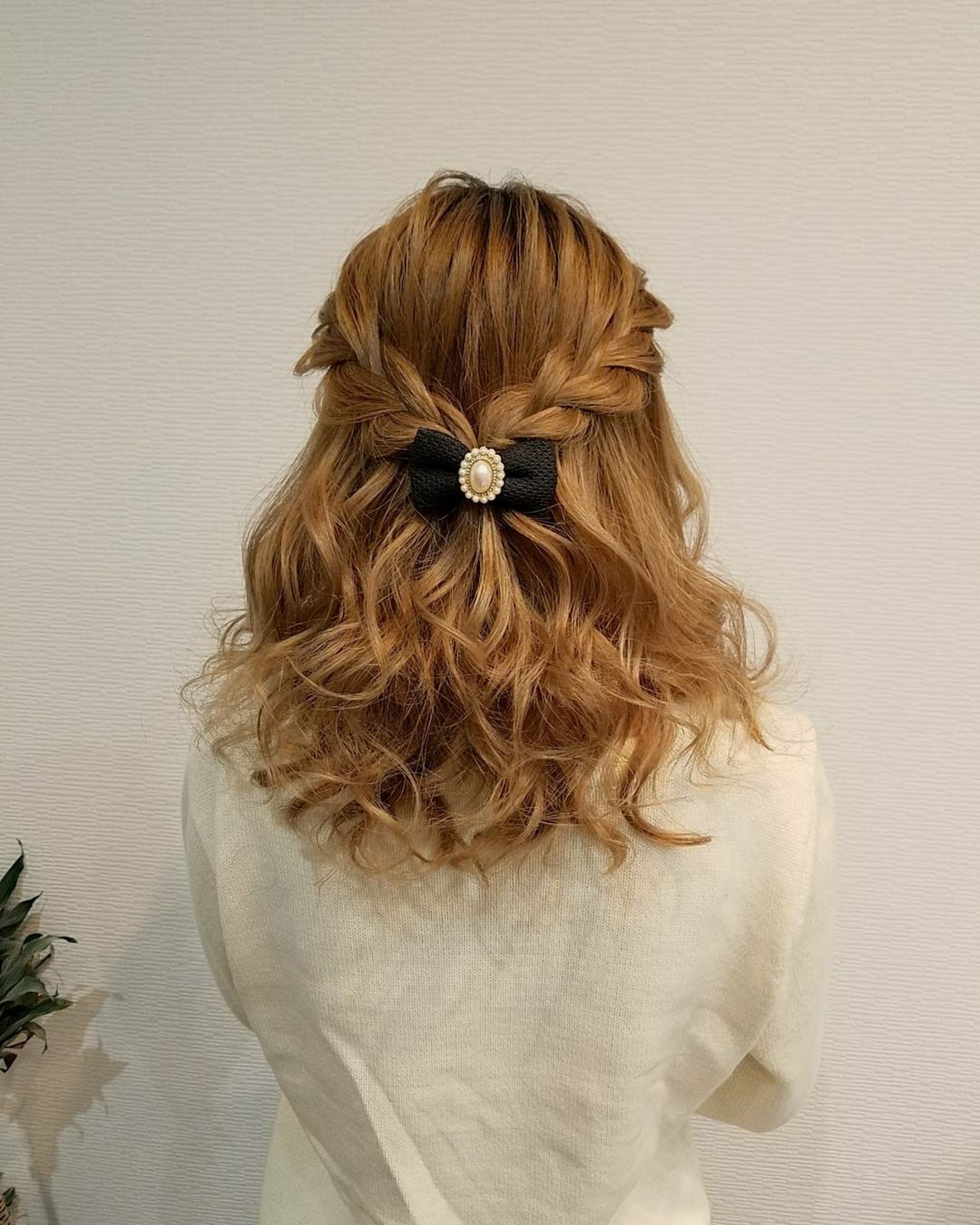 後ろ側の編み込みの仕方 mai | HAIR SALON STELLA