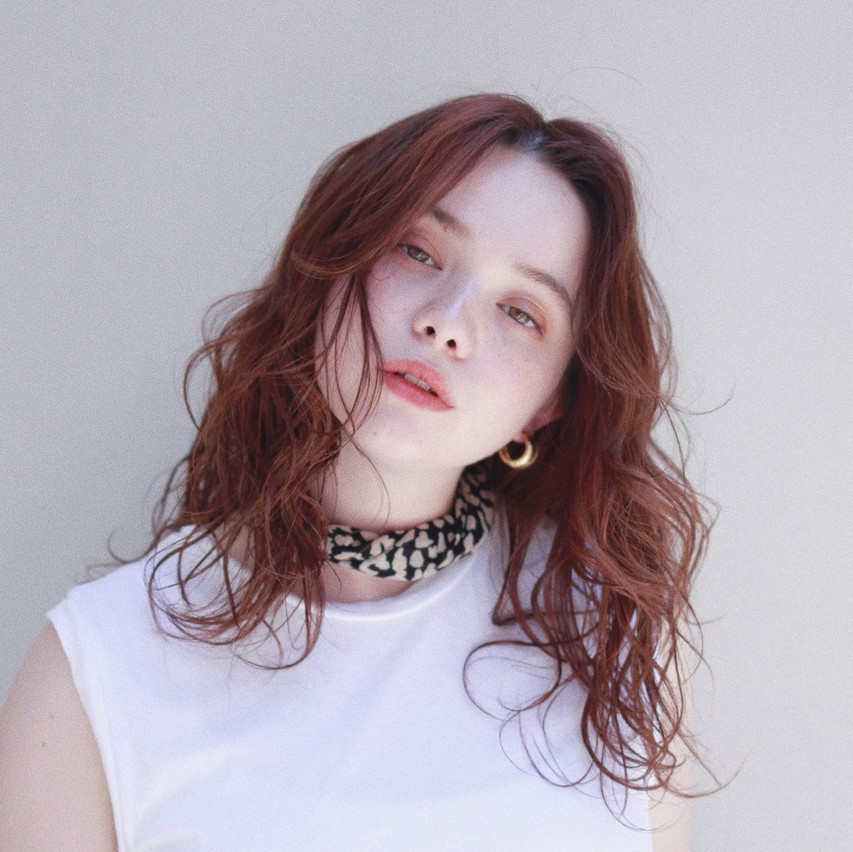 ブリーチなしok 21年人気の髪色ピンクベージュでトレンドヘア Hair