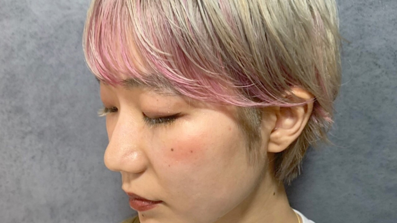 21最新 前髪のインナーカラーの髪型 際立つおしゃれなヘアアレンジ Hair