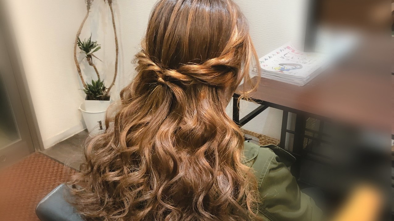 ロングヘアがもっと楽しくなる 今すぐできちゃうおすすめ簡単アレンジ Hair